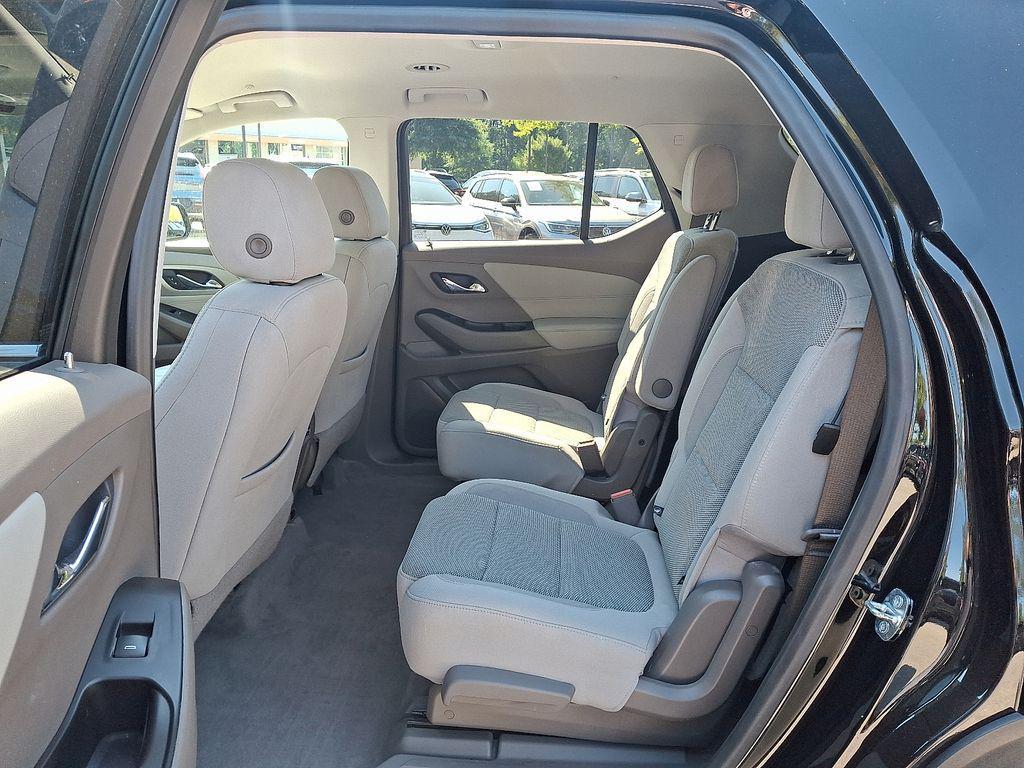 used 2020 Chevrolet Traverse car, priced at $24,487
