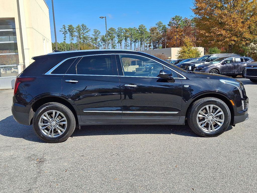 used 2022 Cadillac XT5 car, priced at $27,997