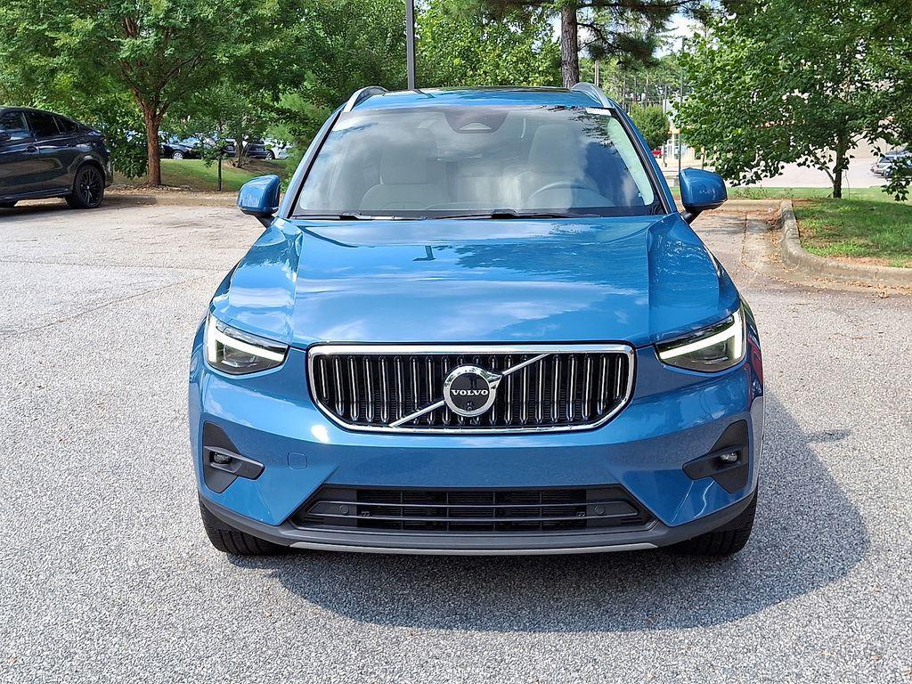 used 2024 Volvo XC40 car, priced at $35,799