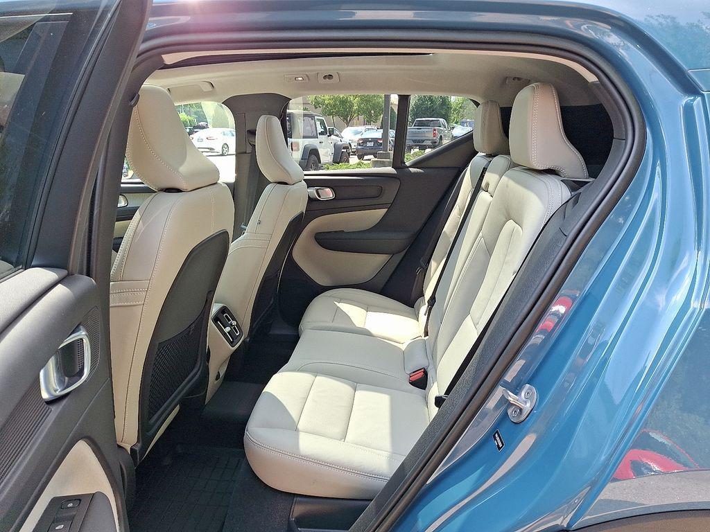 used 2024 Volvo XC40 car, priced at $35,799
