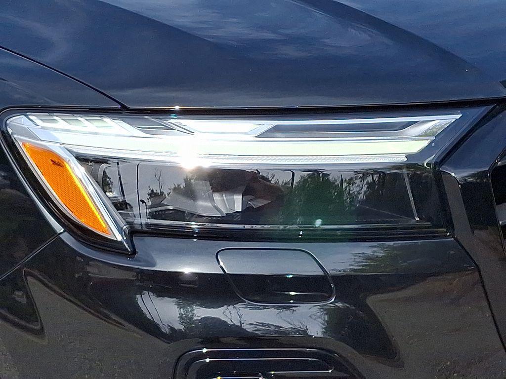 used 2025 Audi Q7 car, priced at $51,997