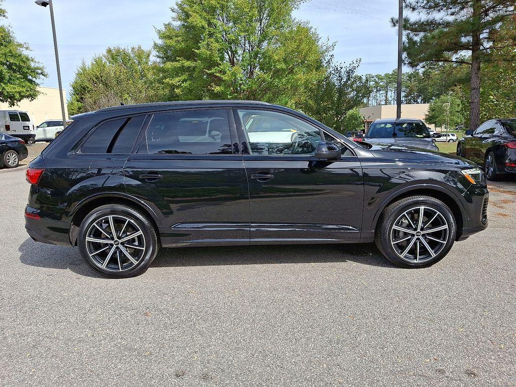 used 2025 Audi Q7 car, priced at $51,997