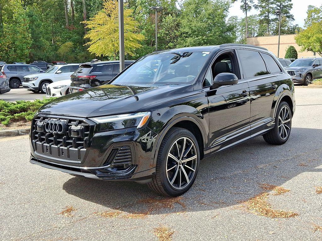 used 2025 Audi Q7 car, priced at $51,997