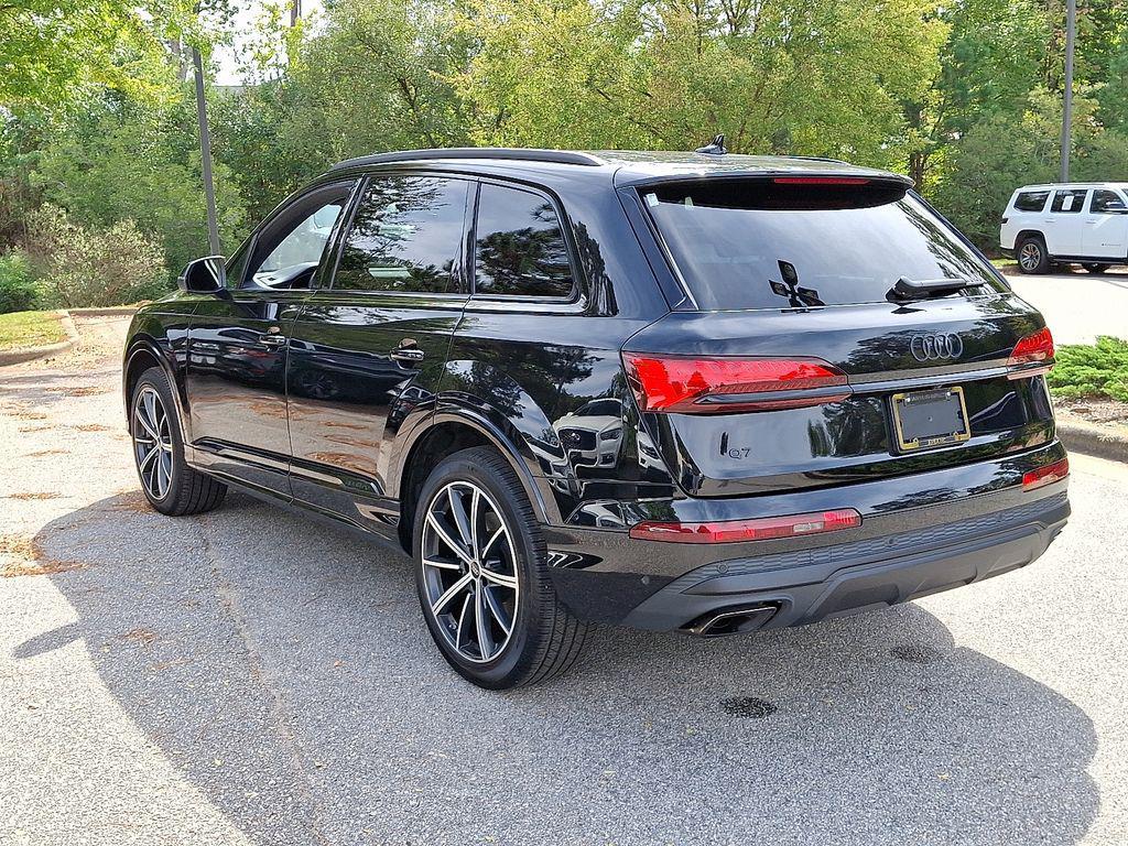 used 2025 Audi Q7 car, priced at $51,997
