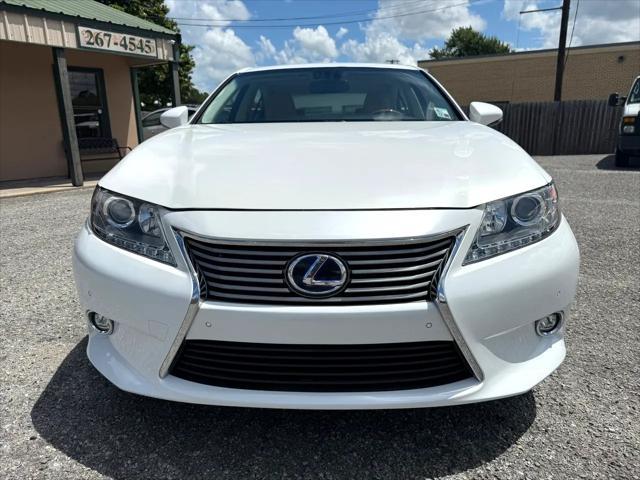 used 2014 Lexus ES 300h car, priced at $18,999