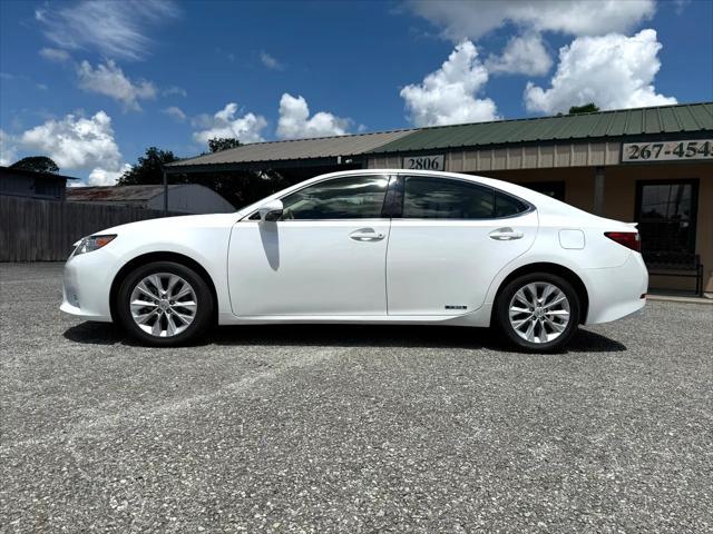 used 2014 Lexus ES 300h car, priced at $18,999