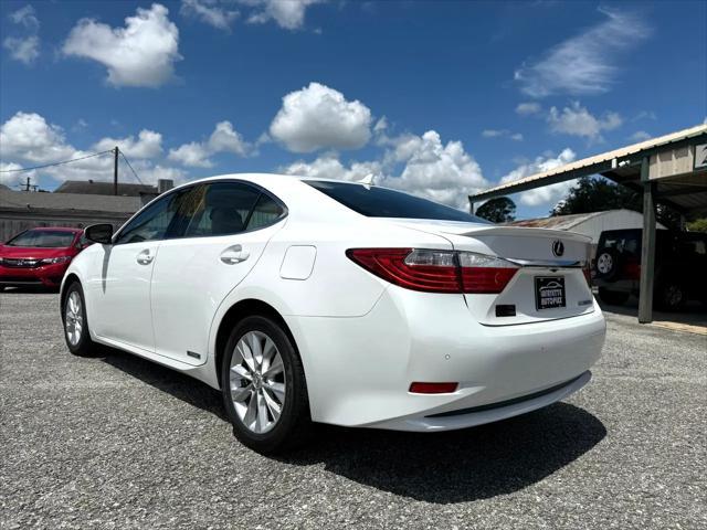 used 2014 Lexus ES 300h car, priced at $18,999