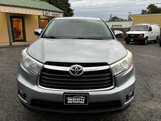 used 2016 Toyota Highlander car, priced at $17,999