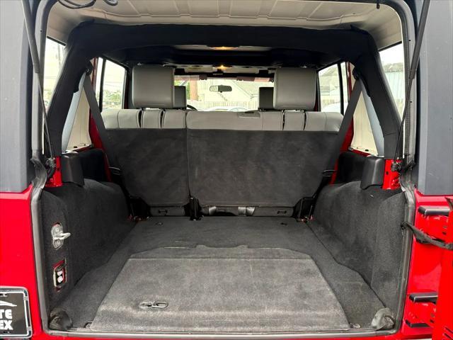 used 2009 Jeep Wrangler Unlimited car, priced at $11,999