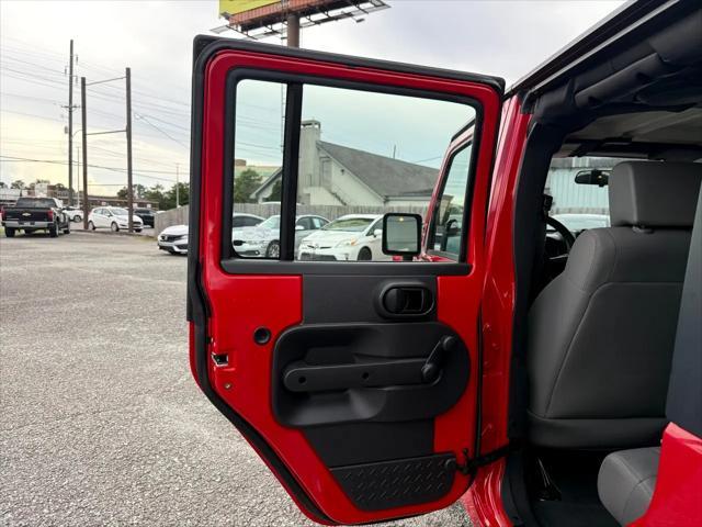 used 2009 Jeep Wrangler Unlimited car, priced at $11,999