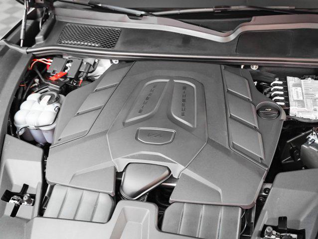 new 2025 Porsche Cayenne car, priced at $101,425