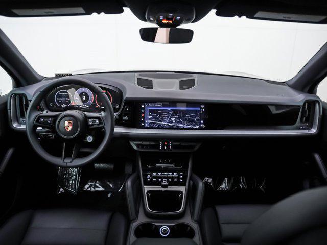 new 2025 Porsche Cayenne car, priced at $101,425