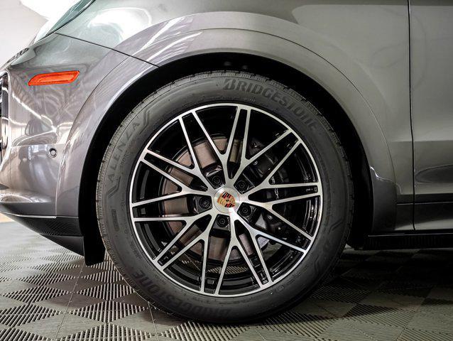 new 2025 Porsche Cayenne car, priced at $113,815