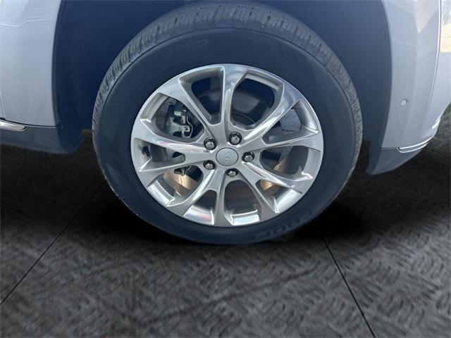used 2020 Jeep Grand Cherokee car, priced at $29,530