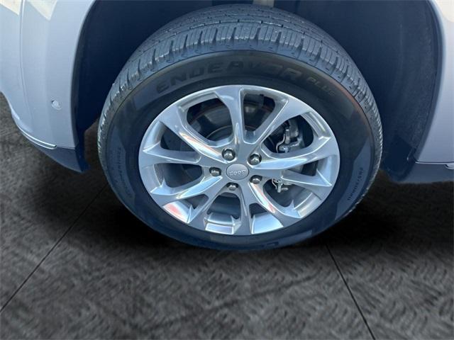 used 2020 Jeep Grand Cherokee car, priced at $29,530