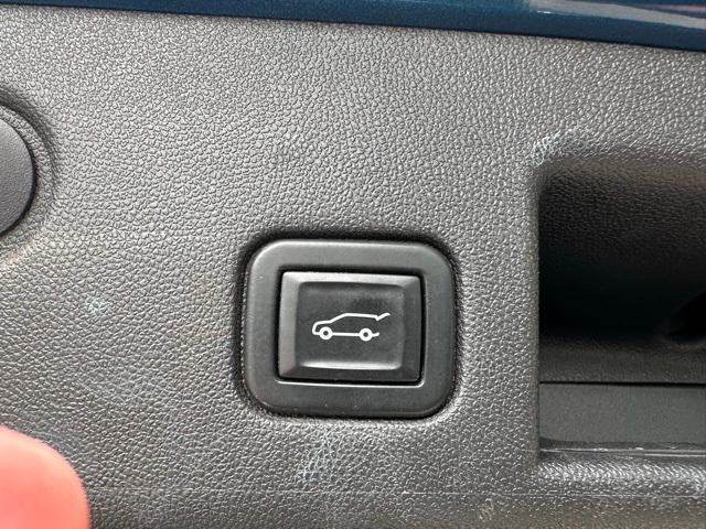 used 2020 Chevrolet Equinox car, priced at $15,299