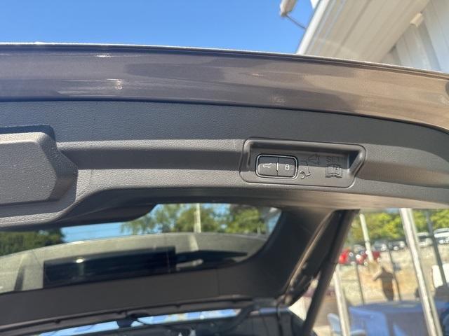 used 2022 Ford Explorer car, priced at $36,054