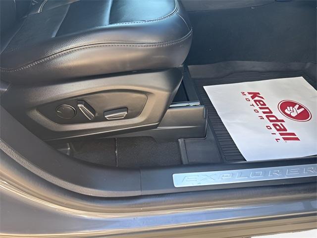 used 2022 Ford Explorer car, priced at $35,083