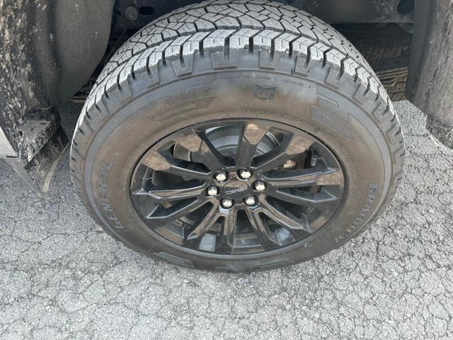 used 2022 GMC Canyon car, priced at $23,995