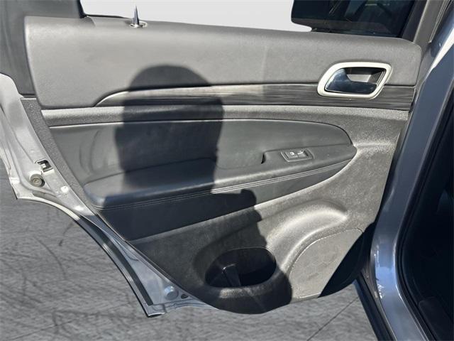 used 2021 Jeep Grand Cherokee car, priced at $20,554