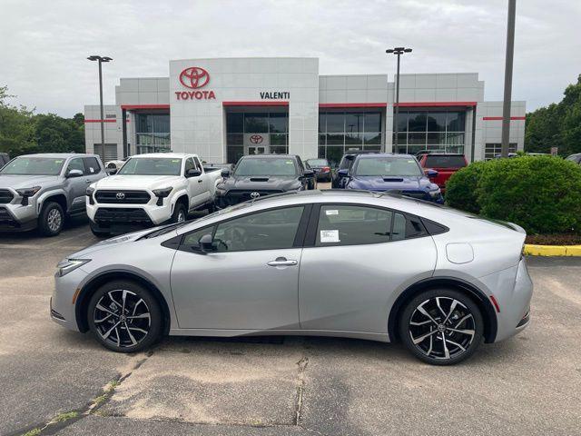 new 2025 Toyota Prius Plug-In Hybrid car, priced at $39,614