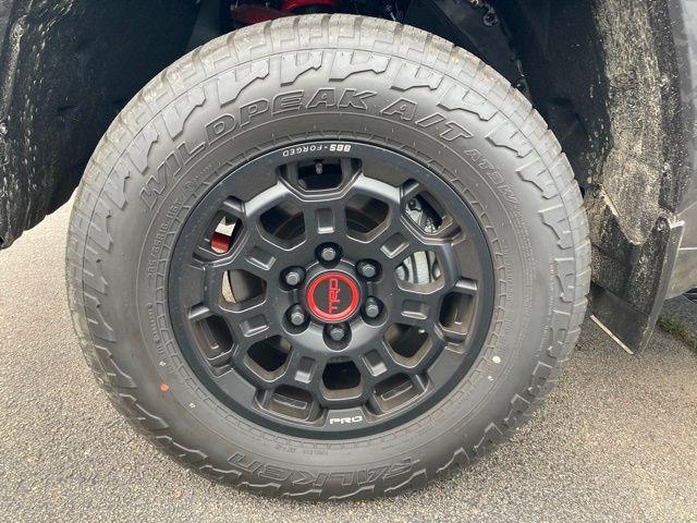 new 2025 Toyota Tundra Hybrid car, priced at $76,114