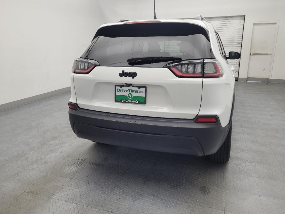 used 2021 Jeep Cherokee car, priced at $18,895