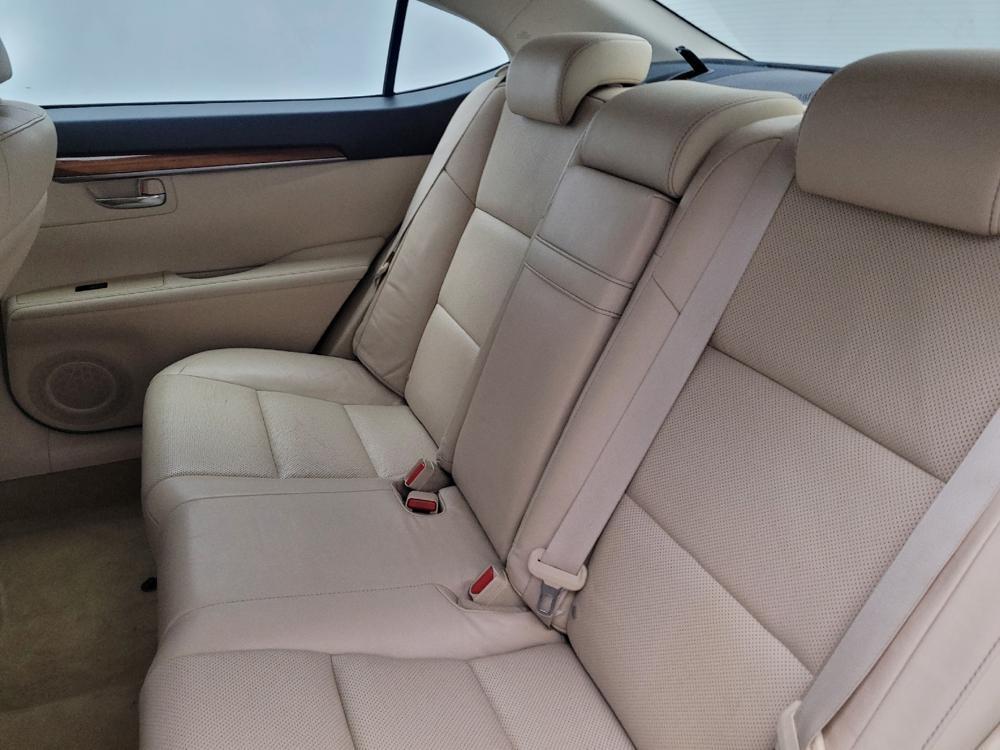 used 2015 Lexus ES 300h car, priced at $23,095
