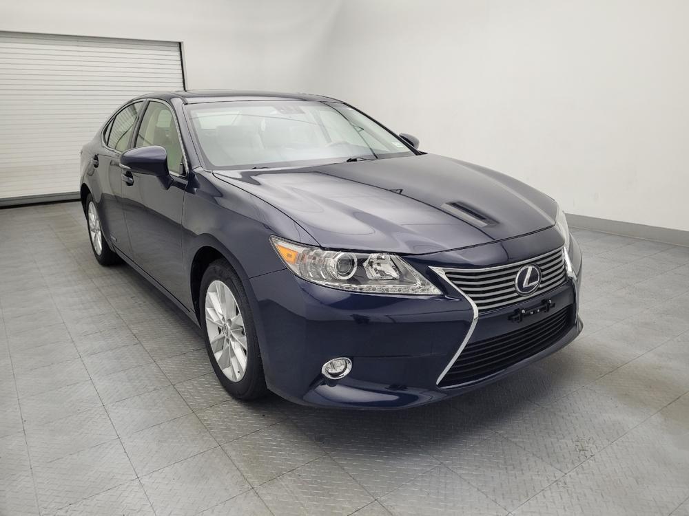 used 2015 Lexus ES 300h car, priced at $23,095