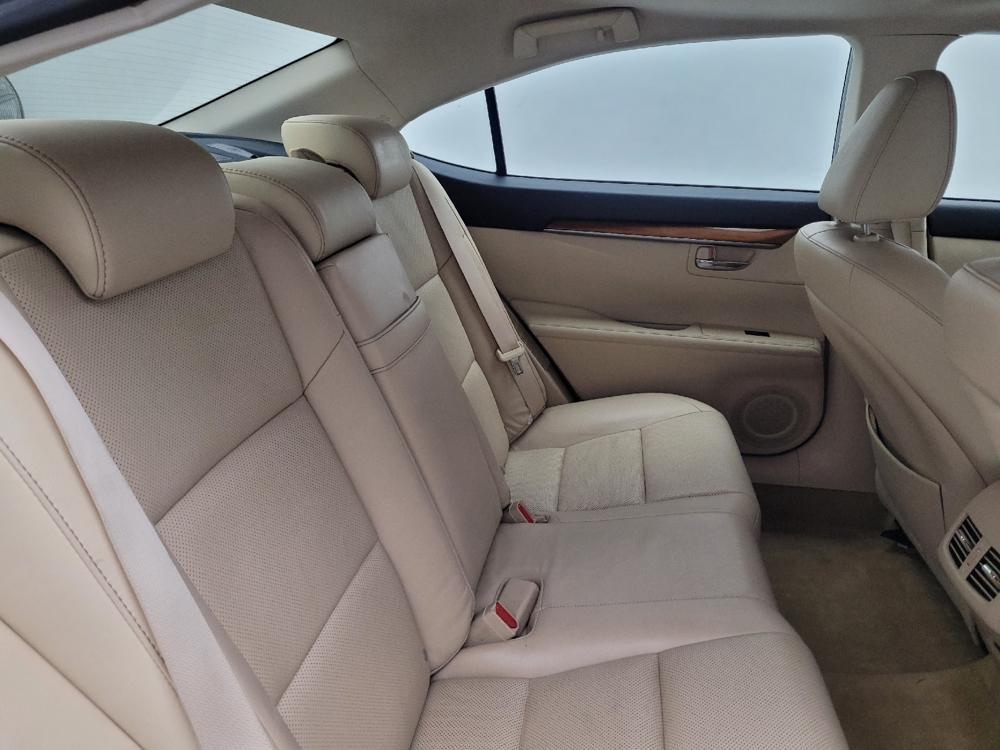 used 2015 Lexus ES 300h car, priced at $23,095