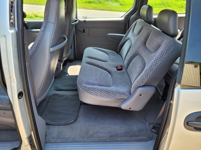 used 2000 Dodge Caravan car, priced at $6,800