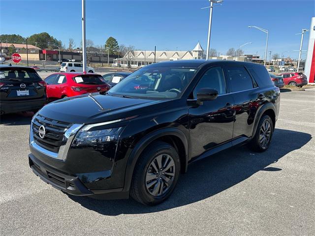 used 2024 Nissan Pathfinder car, priced at $34,500