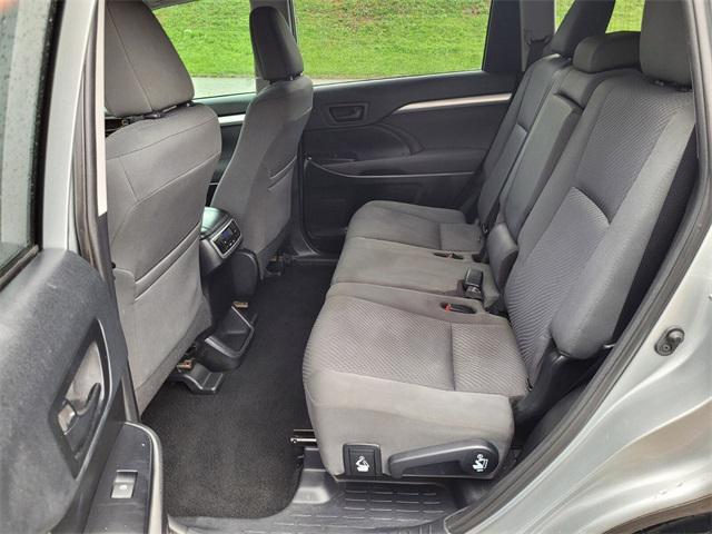 used 2019 Toyota Highlander car, priced at $20,728