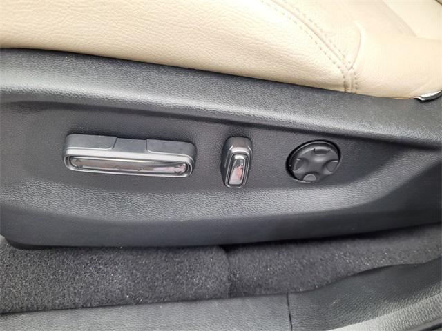 used 2022 Honda CR-V car, priced at $27,337