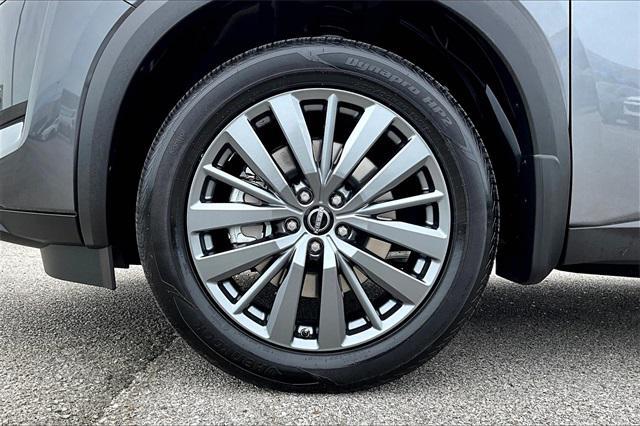 new 2025 Nissan Pathfinder car, priced at $39,931