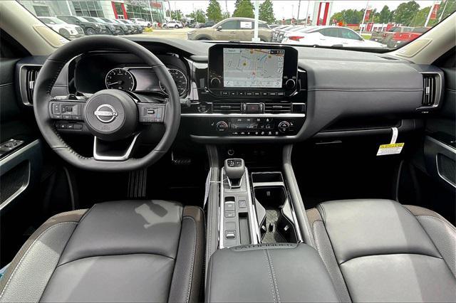 new 2025 Nissan Pathfinder car, priced at $39,931