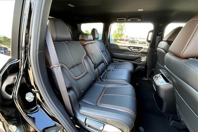 new 2025 Nissan Armada car, priced at $65,620