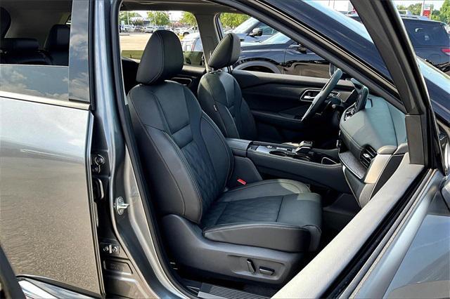 new 2025 Nissan Rogue car, priced at $39,984