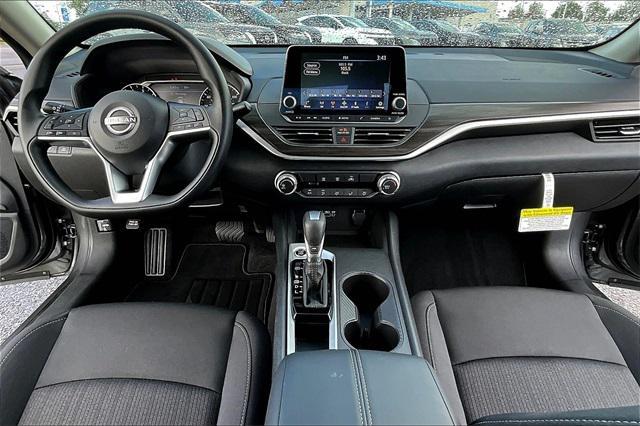 new 2025 Nissan Altima car, priced at $30,445