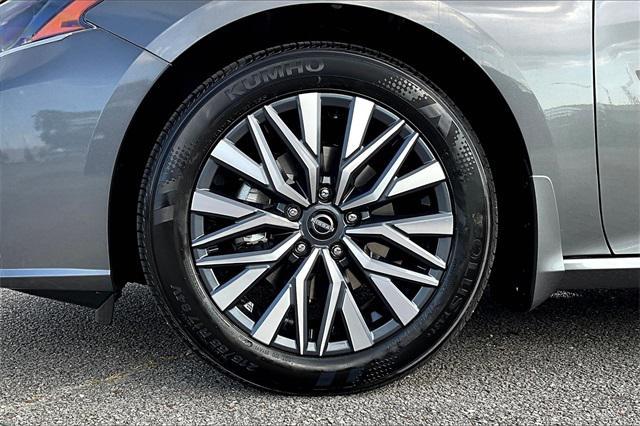 new 2025 Nissan Altima car, priced at $30,445
