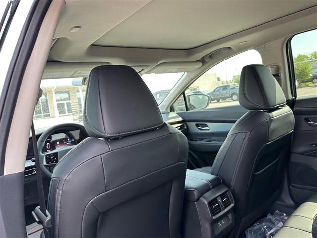 new 2025 Nissan Murano car, priced at $45,621