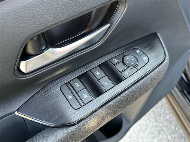 new 2025 Nissan Kicks car, priced at $24,617