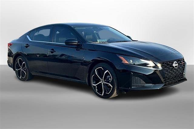new 2025 Nissan Altima car, priced at $33,980