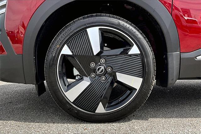 new 2025 Nissan Kicks car, priced at $31,290