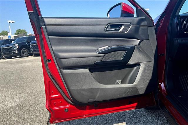 used 2024 Nissan Pathfinder car, priced at $34,167