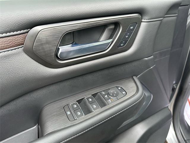 new 2025 Nissan Armada car, priced at $78,570