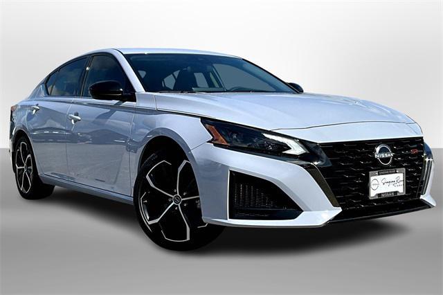 new 2025 Nissan Altima car, priced at $34,555