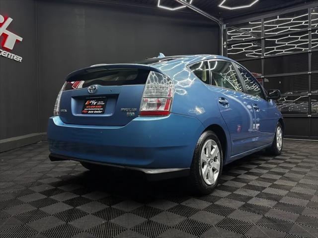 used 2005 Toyota Prius car, priced at $4,995
