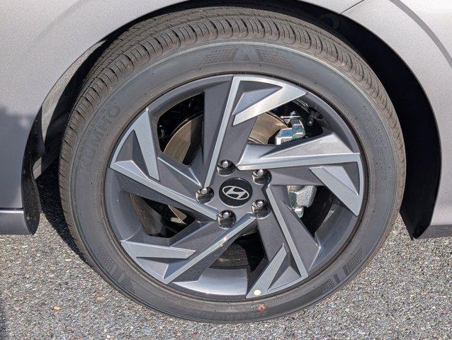 new 2025 Hyundai Elantra car, priced at $25,090