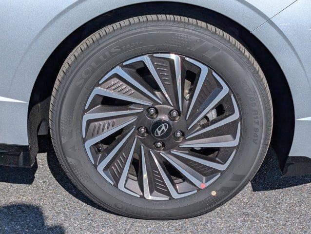 new 2025 Hyundai Sonata Hybrid car, priced at $33,075